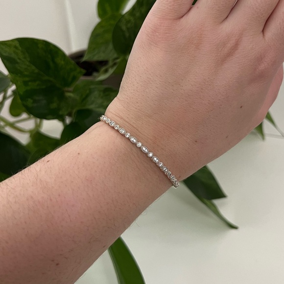 Rare Pandora Alluring Brilliant Marquise Bangle Bracelet, 925 Size 1 - Picture 10 of 16